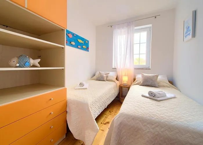 Camellia Apartament *